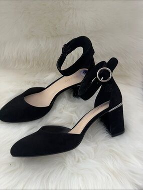 Nine West Black Suede Pointed Toe Ankle Strap Heels